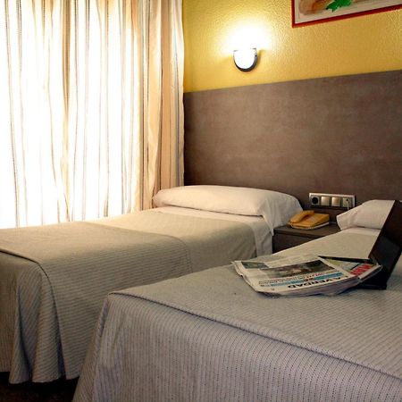 Hotel Universal Murcia Exterior photo